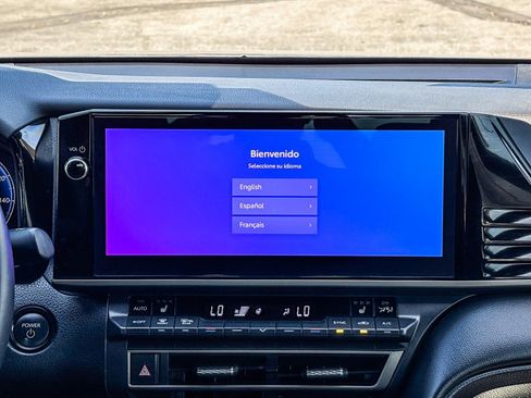 Used 2025 Toyota Camry XSE FWD image 17