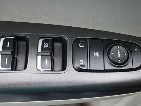 Used 2021 Kia Sportage LX FWD image 14