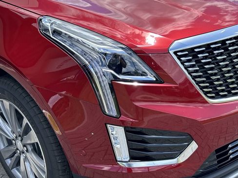 New 2026 Cadillac XT5 Premium Luxury w/ Driver Assist Package AWD/4WD image 7