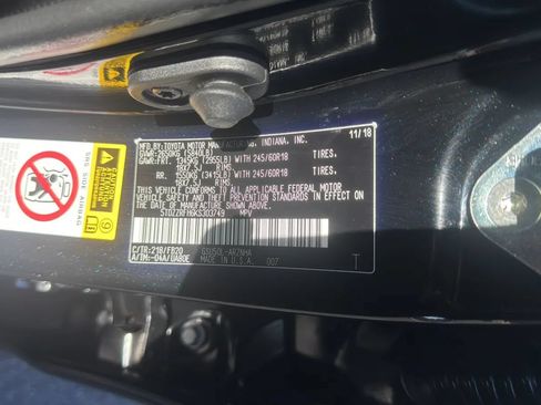 Used 2019 Toyota Highlander LE FWD image 34