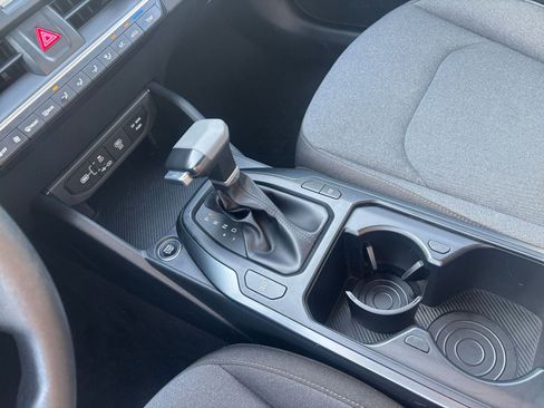 Used 2025 Kia K4 FWD image 40