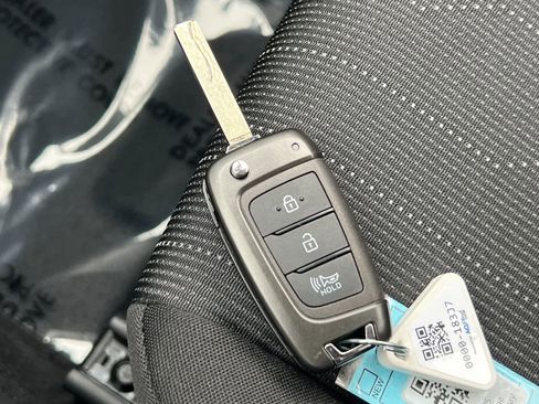 New 2026 Hyundai Venue SE image 26