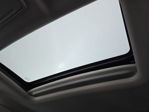 Used 2024 Honda CR-V EX image 29