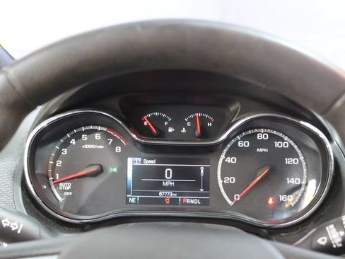 Used 2018 Chevrolet Cruze LT FWD image 17