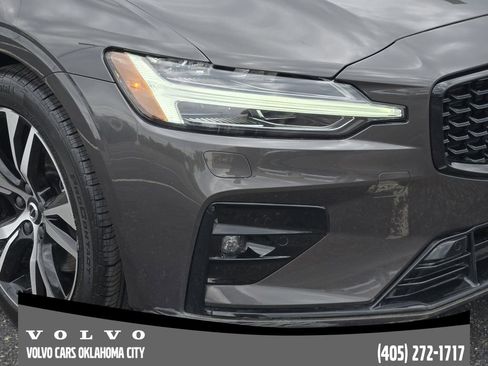 Certified 2025 Volvo S60 B5 Core FWD image 7