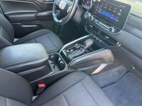 Used 2023 Chevrolet Colorado Trail Boss w/ LPO, Skid Plate Package AWD/4WD image 16