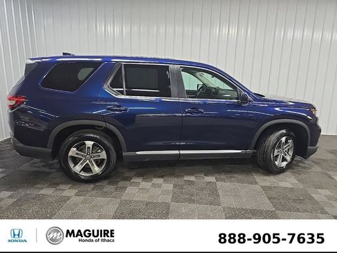 Used 2025 Honda Pilot EX-L image 2