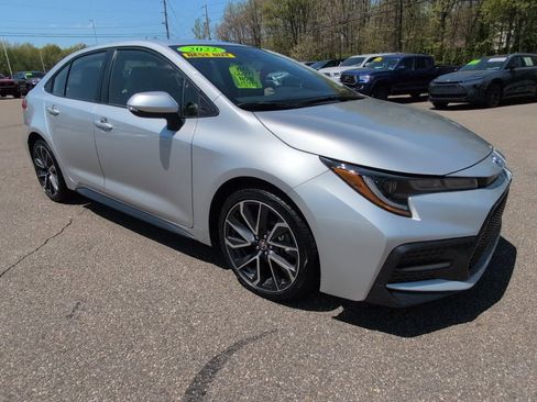Used 2022 Toyota Corolla SE FWD image 9