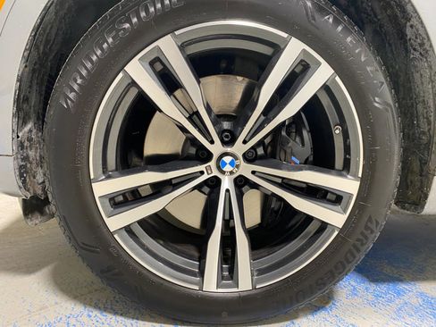 Used 2024 BMW X7 xDrive40i w/ Executive Package image 27