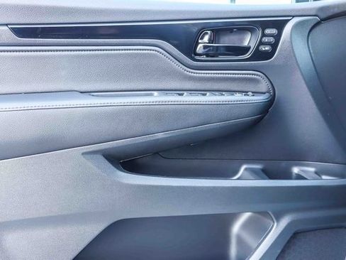 Certified 2024 Honda Odyssey Touring image 24