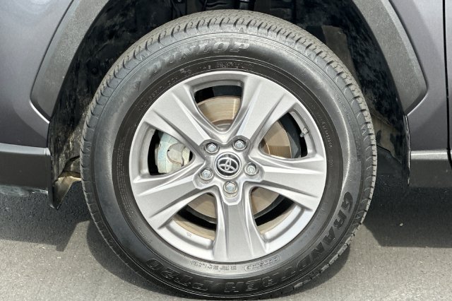 Certified 2024 Toyota RAV4 XLE AWD/4WD image 31
