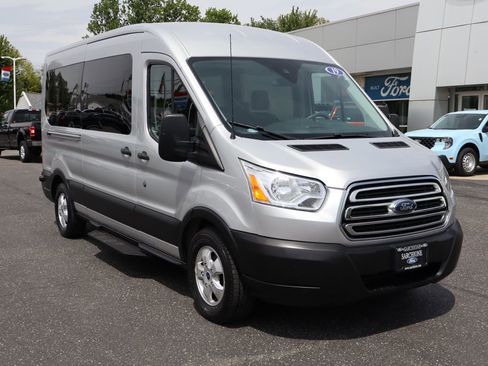 Used 2019 Ford Transit 350 XLT RWD image 2