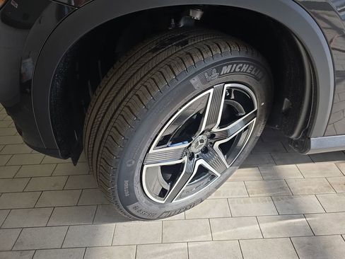 New 2026 Mercedes-Benz GLC 300 4MATIC image 33