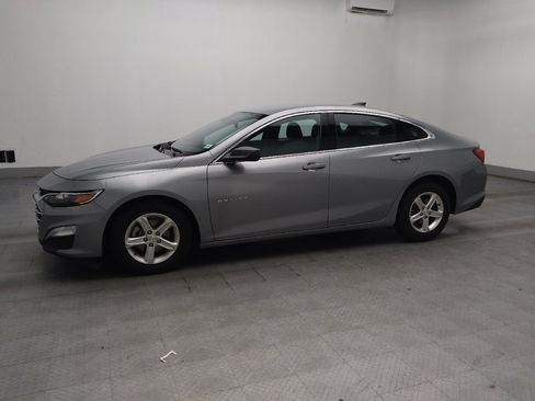 Used 2024 Chevrolet Malibu LS FWD image 2