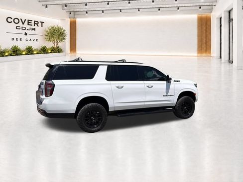 Used 2024 Chevrolet Suburban Z71 w/ Luxury Package AWD/4WD image 14