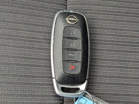 Certified 2024 Nissan Sentra SV image 30