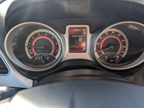 Used 2015 Dodge Journey SE image 42