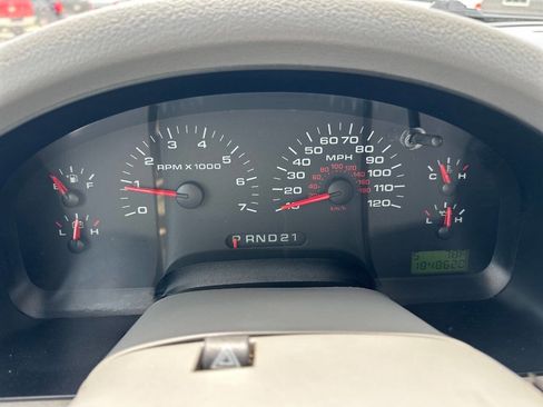 Used 2005 Ford F150 XLT RWD image 16