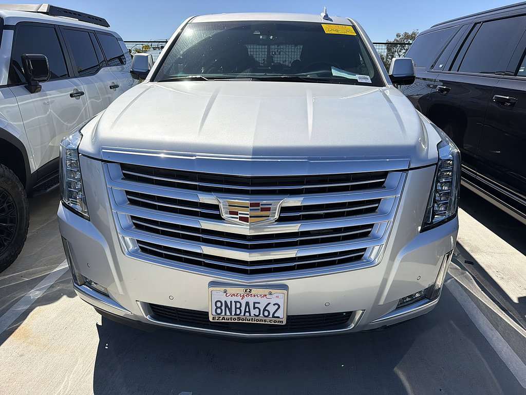 Used 2019 Cadillac Escalade Platinum AWD/4WD image 1