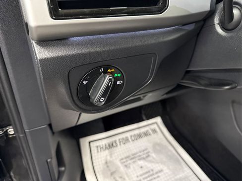 Used 2023 Volkswagen Atlas SEL image 41