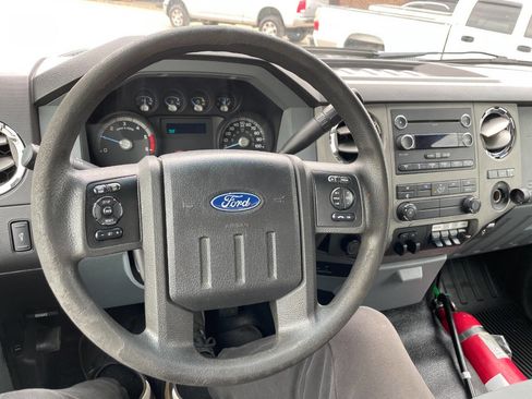 Used 2013 Ford F550 2WD Regular Cab Super Duty w/ Payload Upgrade Pkg image 40