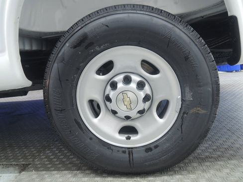 New 2026 Chevrolet Express 2500 Work Van w/ Driver Convenience Package image 6