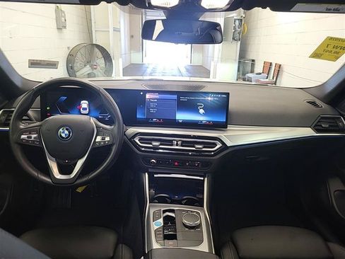 Used 2023 BMW i4 eDrive35 w/ Premium Package RWD image 4
