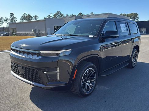 New 2026 Jeep Grand Wagoneer 4WD w/ Premium Group I image 3