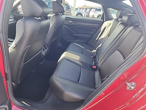 Used 2019 Honda Accord Sport image 12