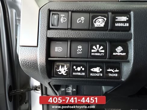 Used 2024 Toyota Tacoma TRD Off-Road AWD/4WD image 13