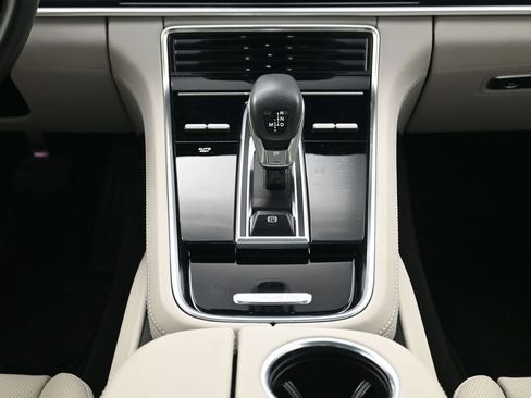 Used 2022 Porsche Panamera 4 Executive image 10