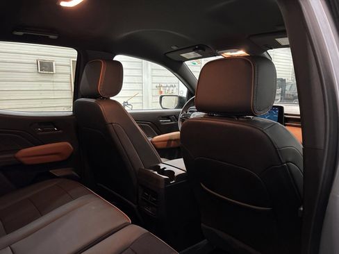 Used 2025 GMC Canyon AT4 AWD/4WD image 28