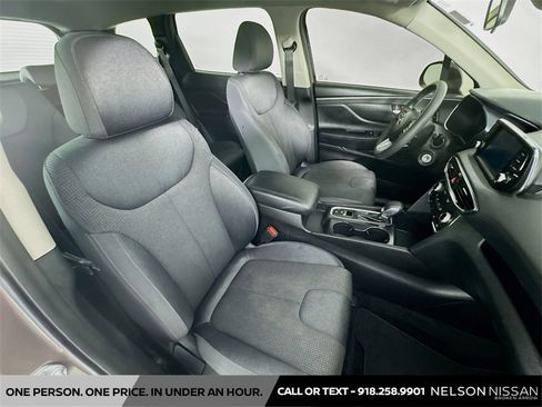 Used 2019 Hyundai Santa Fe SE image 26