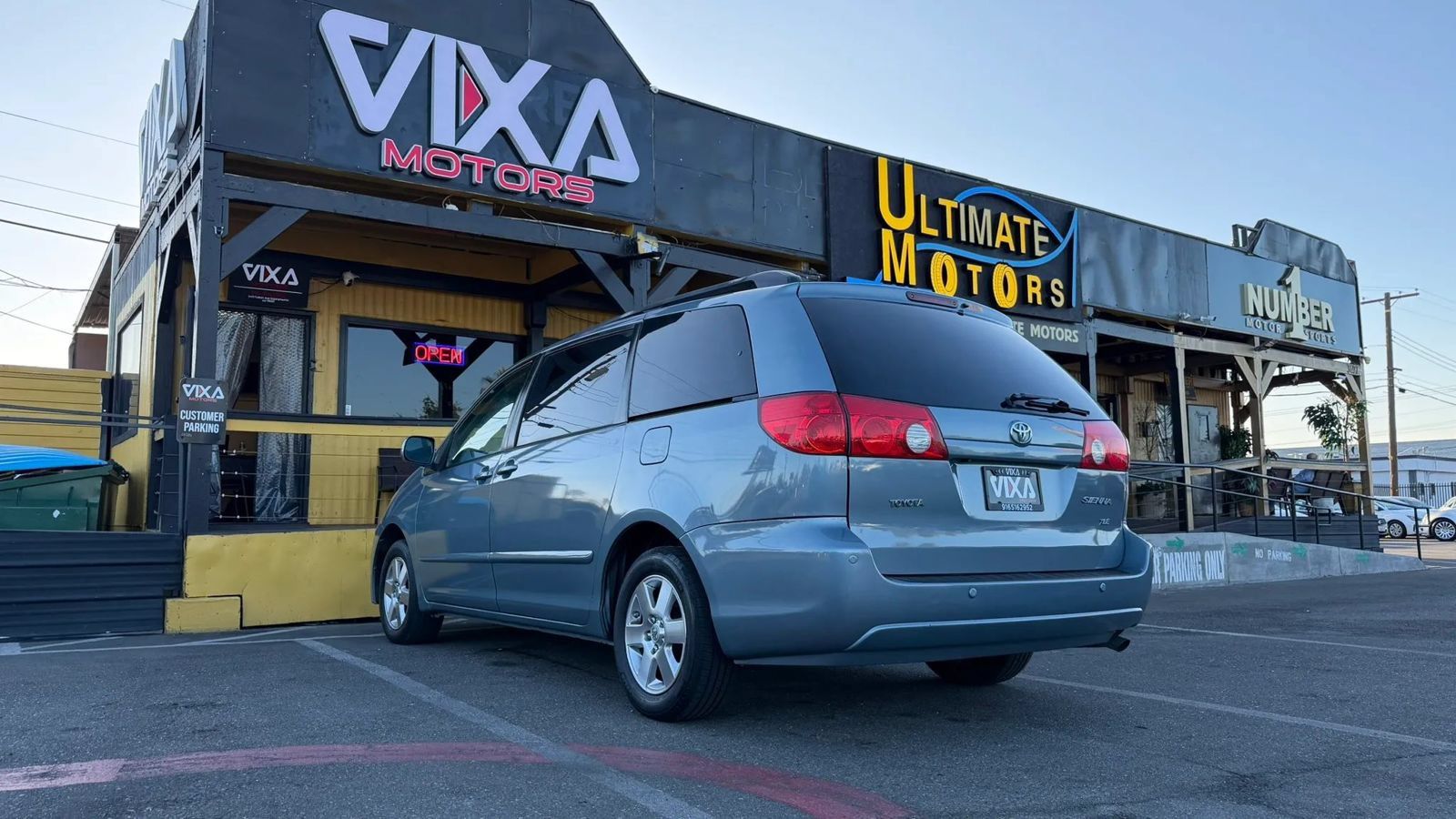 Used 2008 Toyota Sienna XLE w/ Towing Prep Pkg FWD image 7