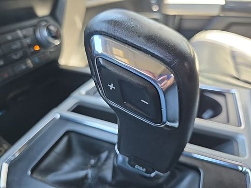 Used 2019 Ford F150 Lariat w/ Equipment Group 502A Luxury AWD/4WD image 95