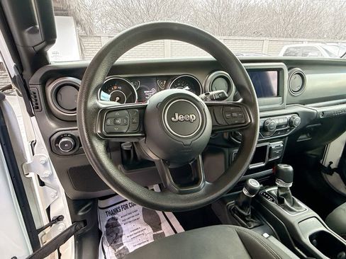 Used 2022 Jeep Wrangler Unlimited Sport image 12