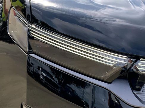 New 2026 Jeep Grand Wagoneer Limited AWD/4WD image 13
