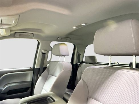 Used 2018 Chevrolet Silverado 1500 Custom w/ Custom Value Package image 21