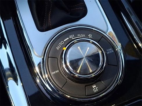 Used 2019 Nissan Armada Platinum w/ Captain's Chairs Package image 25