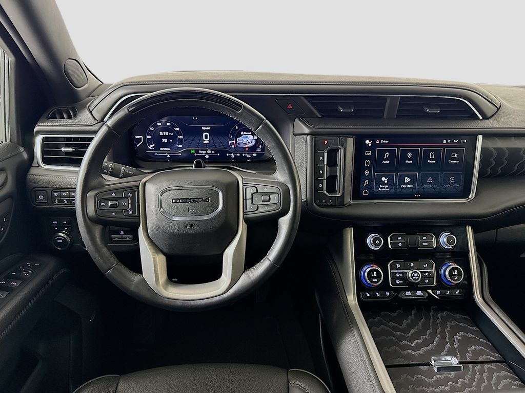Used 2023 GMC Yukon Denali w/ Advanced Technology Package AWD/4WD image 24