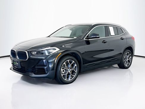 Used 2023 BMW X2 xDrive28i w/ Convenience Package AWD/4WD image 3