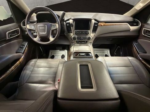 Used 2015 GMC Yukon Denali w/ Touring Package AWD/4WD image 2