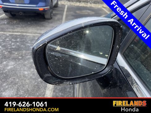 Used 2020 Chrysler Pacifica Limited w/ Tire & Wheel Group image 11