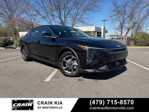 New 2026 Kia K4 FWD image 1