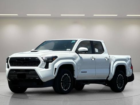 New 2026 Toyota Tacoma TRD Sport AWD/4WD image 6