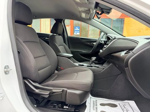 Used 2023 Chevrolet Malibu LT image 22