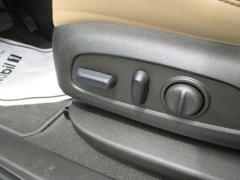 Used 2023 Chevrolet Blazer Premier w/ Enhanced Convenience Package AWD/4WD image 19