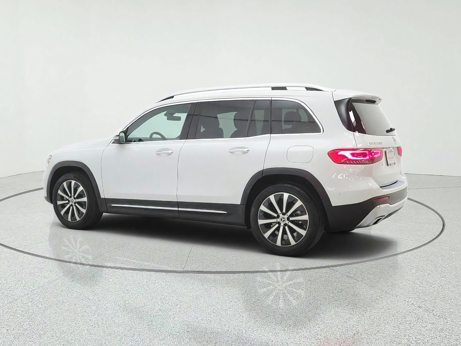 Used 2022 Mercedes-Benz GLB 250 image 7