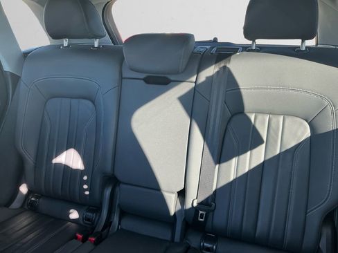 Used 2022 Audi Q5 2.0T Premium w/ Convenience Package image 13