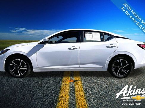 Used 2025 Nissan Sentra SV image 15